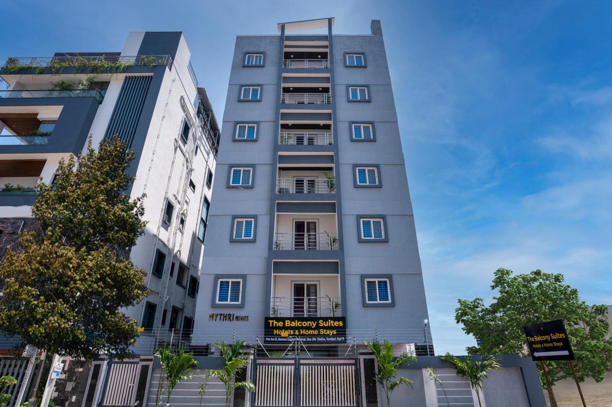 The Balcony Suites Hajdarábád Exteriér fotografie